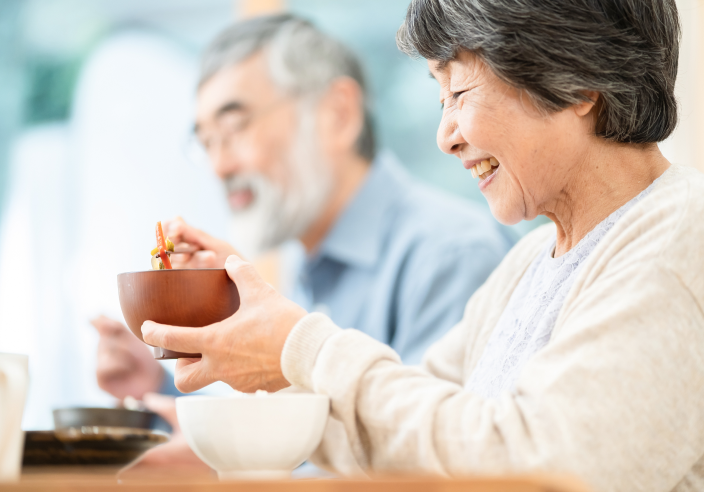 写真：食事イメージ