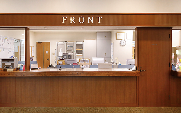 写真：フロントサービス