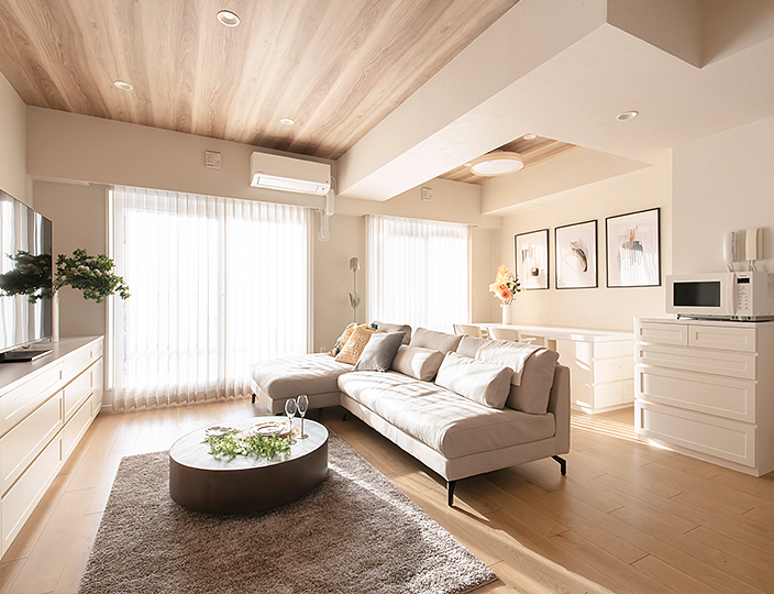 写真：潤いの風景を暮らしの一部にゆとりある毎日を演出する居住空間。