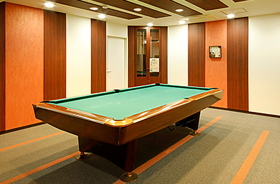 平岸天神山ビリヤードコーナー