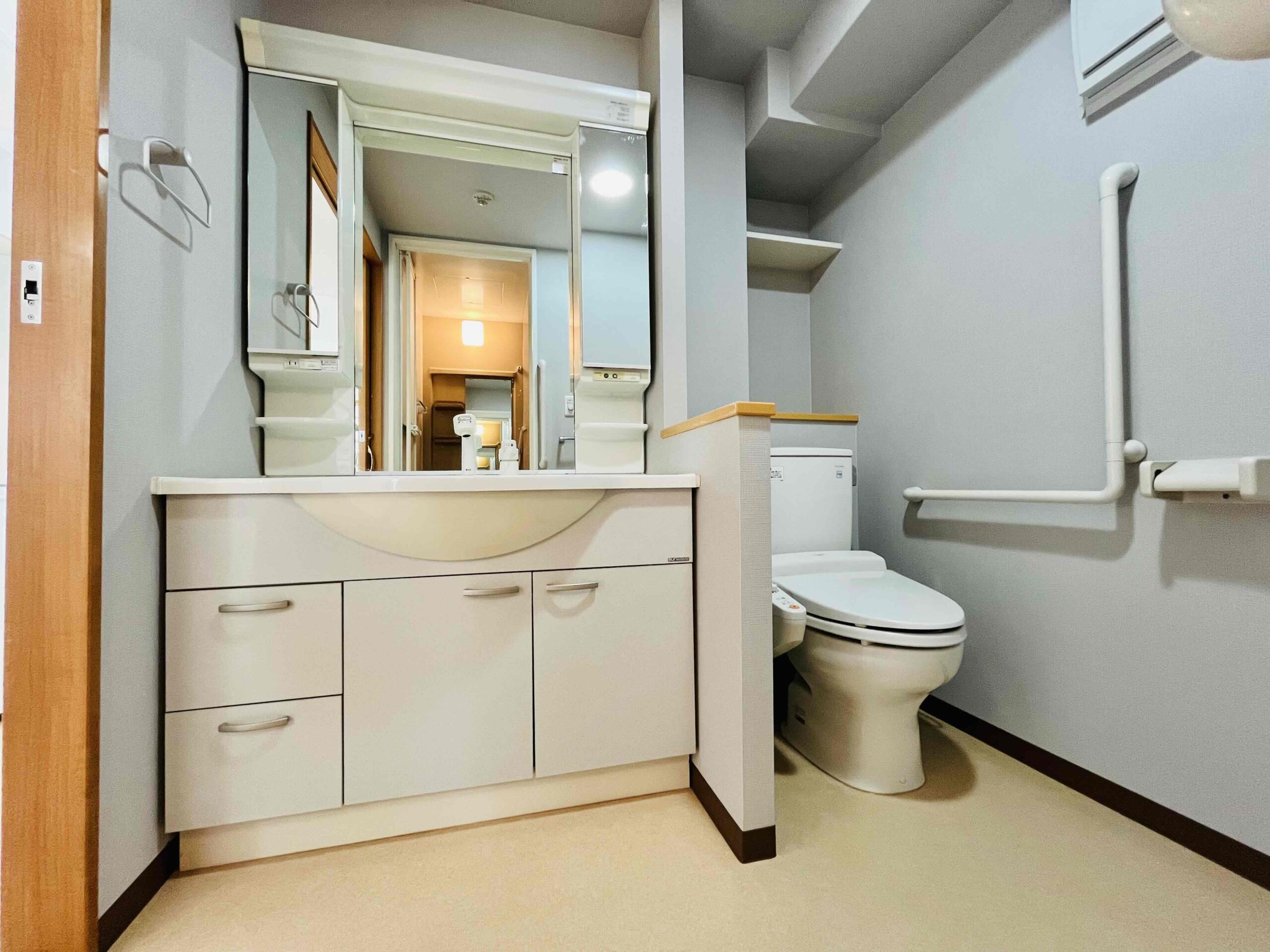 1-1901洗面台・トイレ